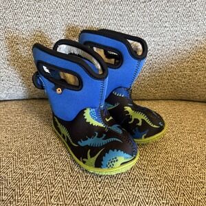 Baby BOGS Dinosaur infant toddler size 6 blue lined waterproof snow / rain boots